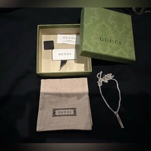 Gucci G bar 925 sterling silver pendant with chain